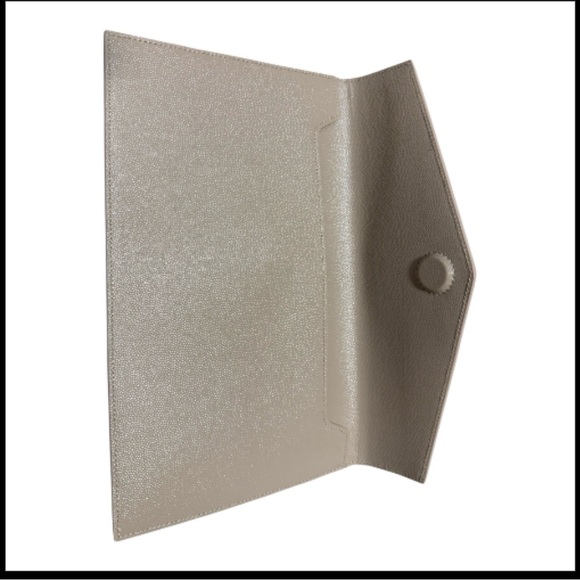 Yves Saint Laurent Beige Clutch with Gold Logo - Picture 3 of 3